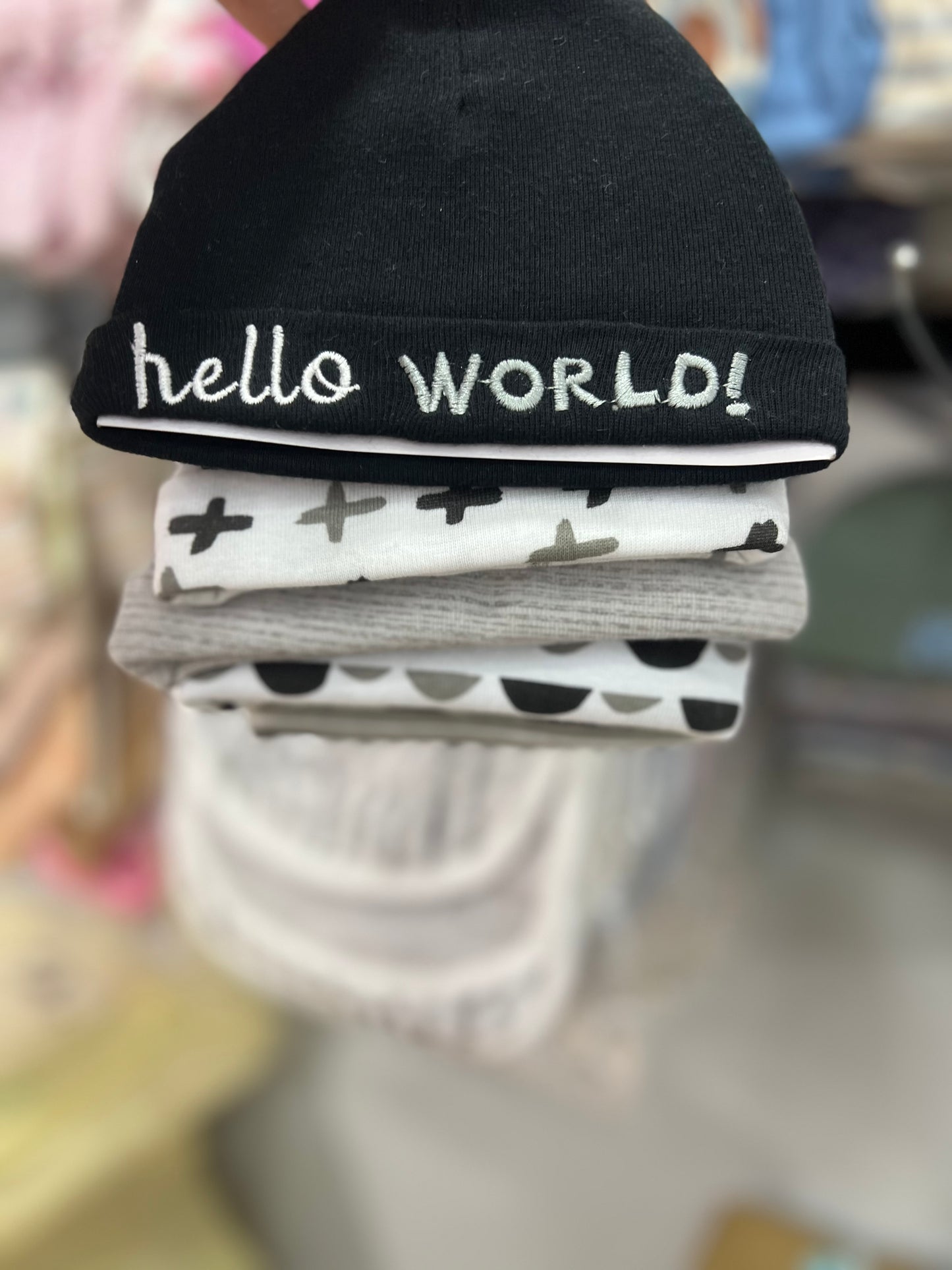 SET DE GORRITOS 5 PCS